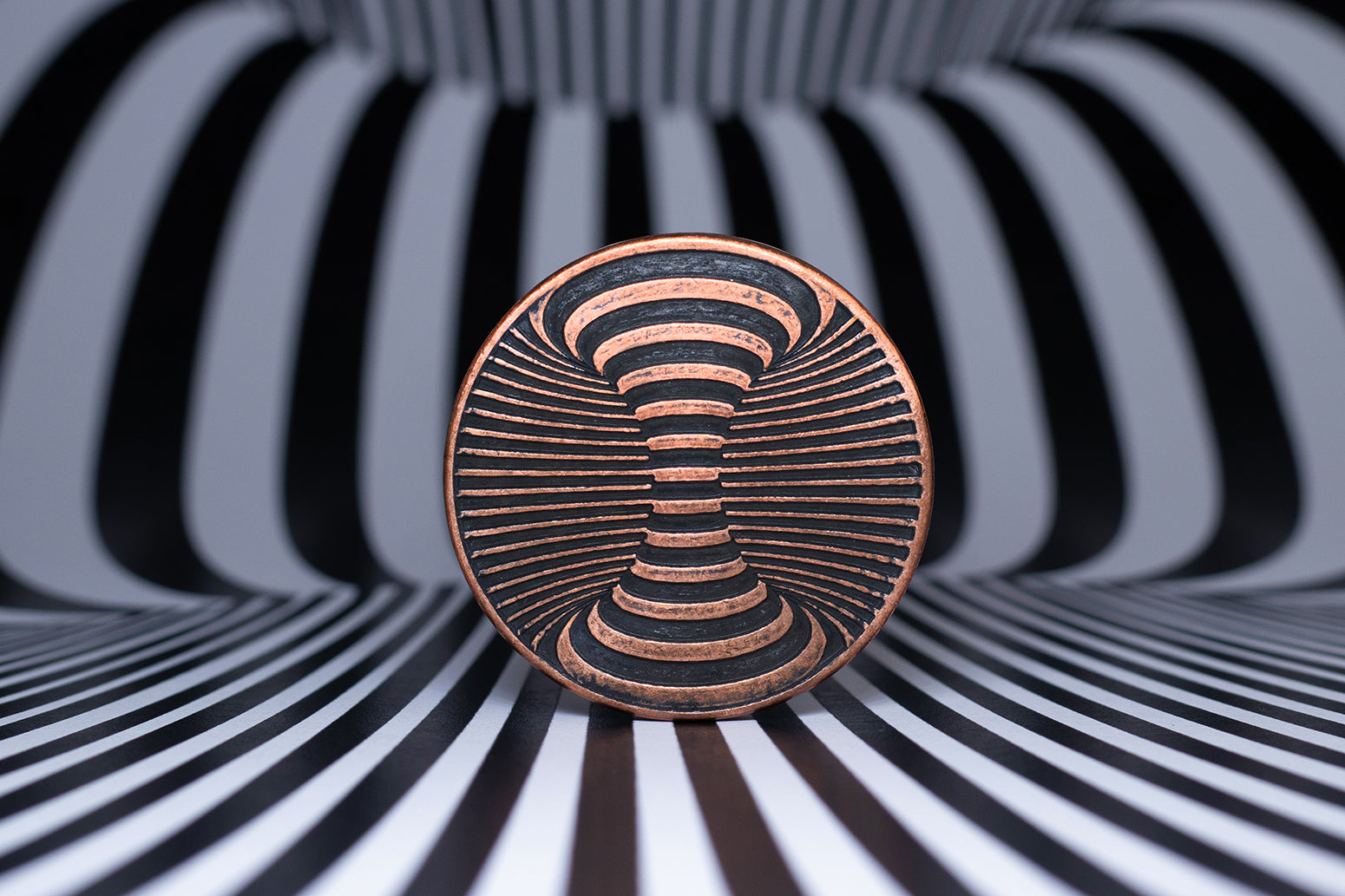 Optical Illusion Worry Coin Copper Shire Post Mint Gifts