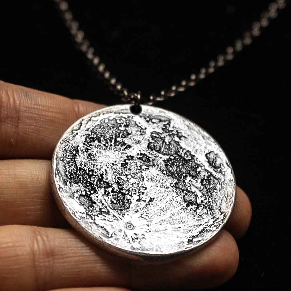 Full moon clearance necklace silver